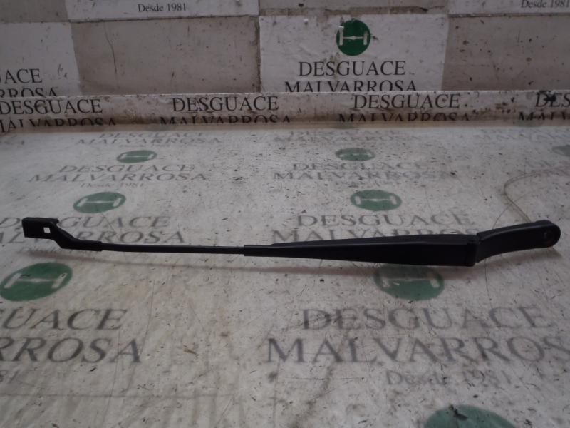 Recambio de brazo limpia delantero izquierdo para volkswagen caddy ka/kb (2k) kombi referencia OEM IAM   