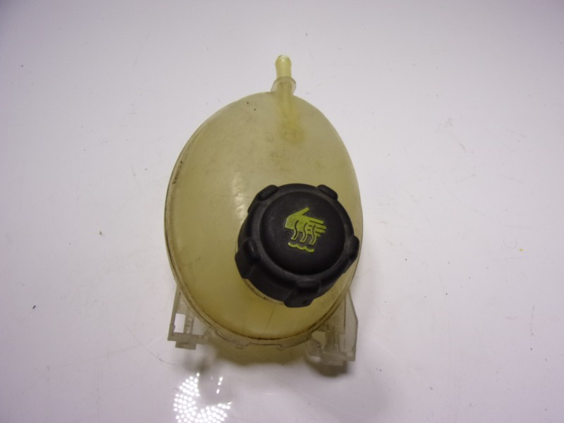 Recambio de deposito expansion para renault captur 0.9 tce referencia OEM IAM 217104354R 217107259R 