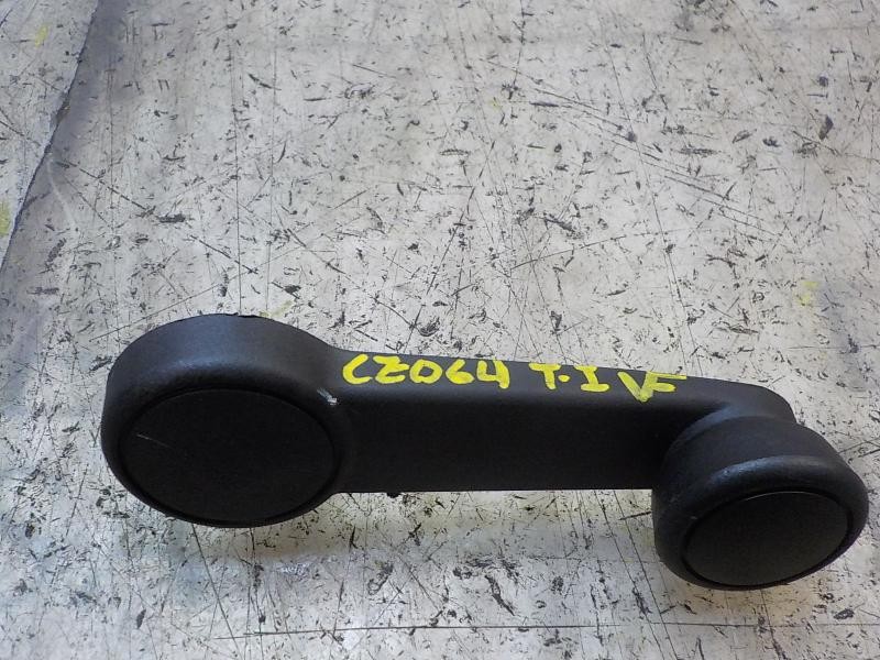 Recambio de maneta elevalunas trasera izquierda para ford focus turn. (cb8) 1.6 tdci cat referencia OEM IAM 1682662  