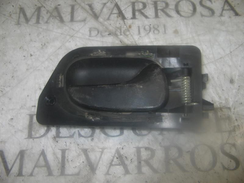 Recambio de maneta interior delantera derecha para renault laguna (b56) 2.2 d rt (b56f/g) referencia OEM IAM   