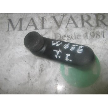 MANETA ELEVALUNAS TRASERA IZQUIERDA 