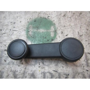 MANETA ELEVALUNAS TRASERA DERECHA 1682662 