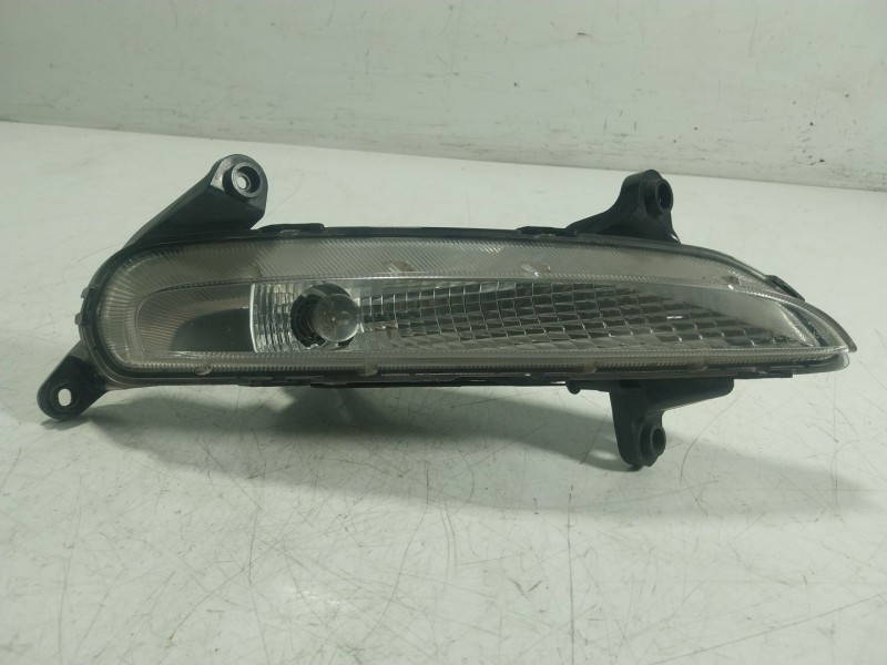 Recambio de piloto delantero derecho para kia cee´d (jd) 1.4 crdi 90 referencia OEM IAM 92208A2000  