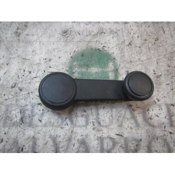 MANETA ELEVALUNAS TRASERA IZQUIERDA 1682662 