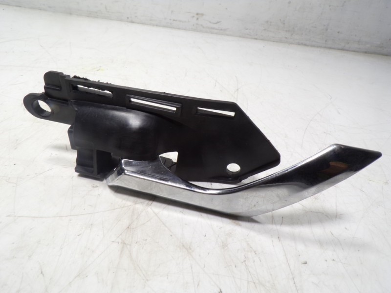 Recambio de maneta interior trasera izquierda para skoda octavia combi (nx5) 2.0 tdi referencia OEM IAM 5E0898225 5E0839247 