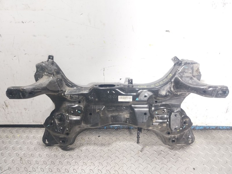 Recambio de puente delantero para kia cee´d (jd) 1.4 crdi 90 referencia OEM IAM 62400A6205  