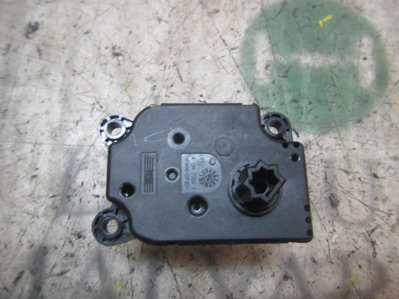 Recambio de motor apertura trampillas climatizador para ford c-max titanium referencia OEM IAM   