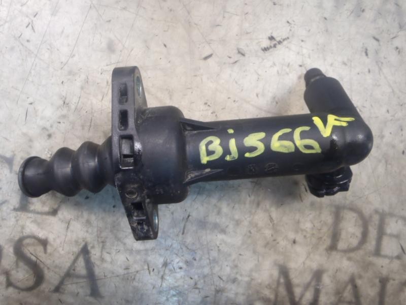 Recambio de bombin embrague para volkswagen polo (9n3) edition referencia OEM IAM   