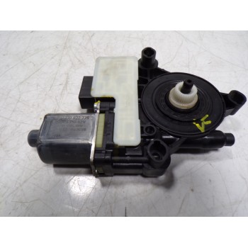 MOTOR ELEVALUNAS TRASERO IZQUIERDO 5Q0959407 5Q0959811A 
