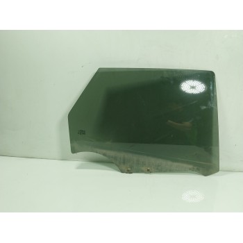 CRISTAL PUERTA TRASERO DERECHO 823003033R 