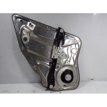 ELEVALUNAS TRASERO DERECHO A2047300879 A2047600834 