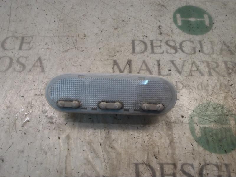 Recambio de piloto interior para renault megane ii berlina 5p confort expression referencia OEM IAM   