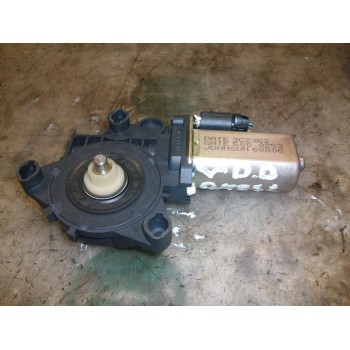 MOTOR ELEVALUNAS DELANTERO DERECHO 