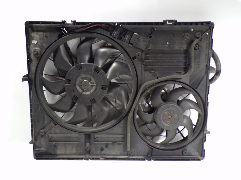Recambio de electroventilador para audi q7 (4l) 3.0 v6 24v tdi referencia OEM IAM 7L0121207E 7L0121203G 0130706809