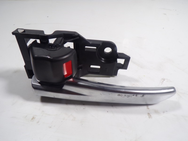 Recambio de maneta interior trasera izquierda para toyota rav4 hybrid fwd referencia OEM IAM 6920633150C0  