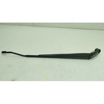 BRAZO LIMPIA DELANTERO IZQUIERDO 852210D240 