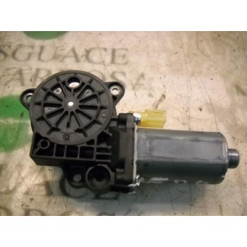 MOTOR ELEVALUNAS DELANTERO DERECHO 