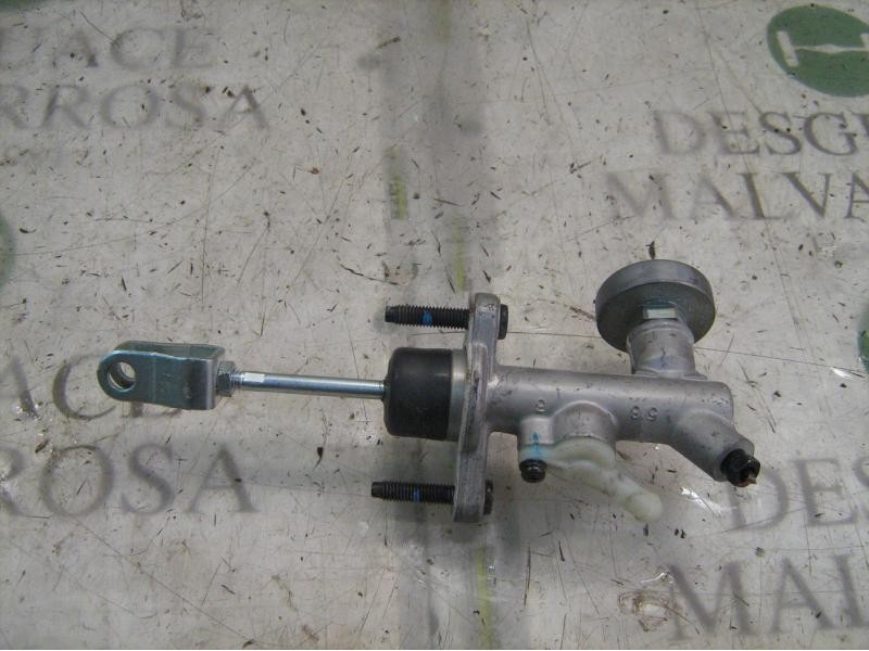 Recambio de bomba embrague para hyundai accent (mc) gls full crdi referencia OEM IAM 416101G800  