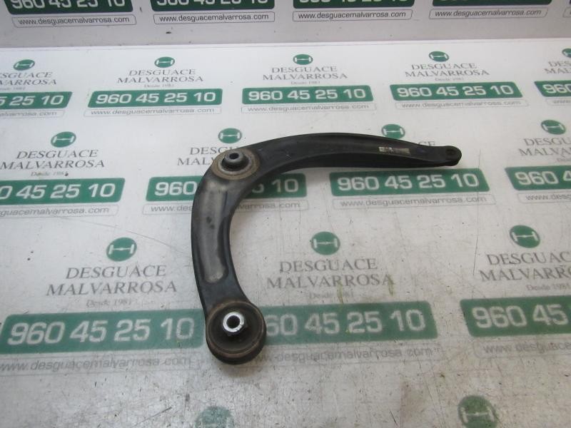 Recambio de brazo suspension inferior delantero derecho para citroën c4 lim. white attraction referencia OEM IAM 3521R3  