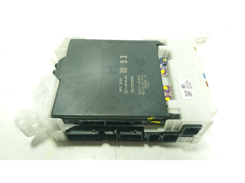 Recambio de caja reles / fusibles para toyota yaris cross (mxp_) 1.5 hybrid (mxpj10) referencia OEM IAM 8273052R90 892210DA80 