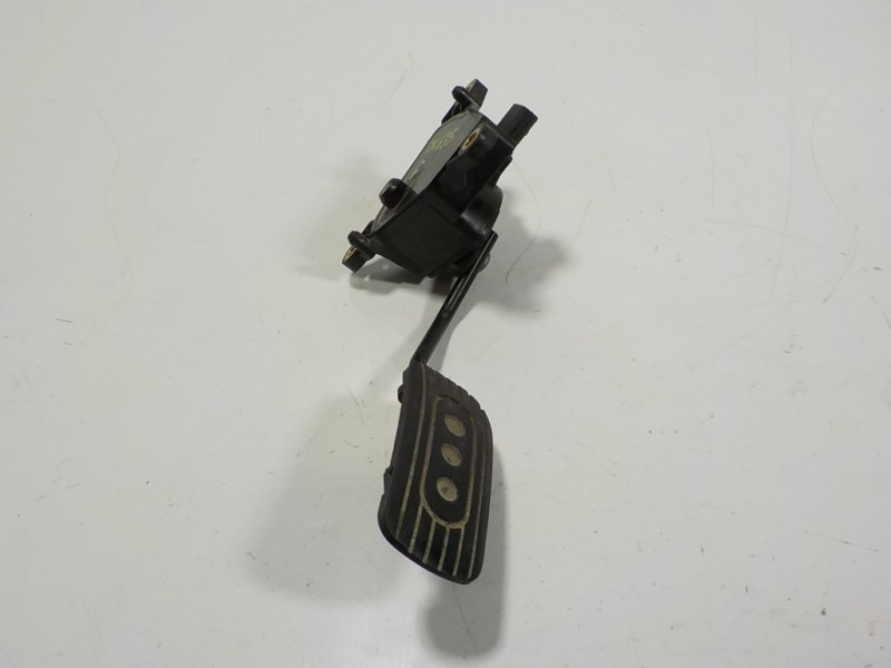 Recambio de potenciometro pedal para nissan nv 200 (m20) 1.5 dci cat referencia OEM IAM 18002ED000 2501A 