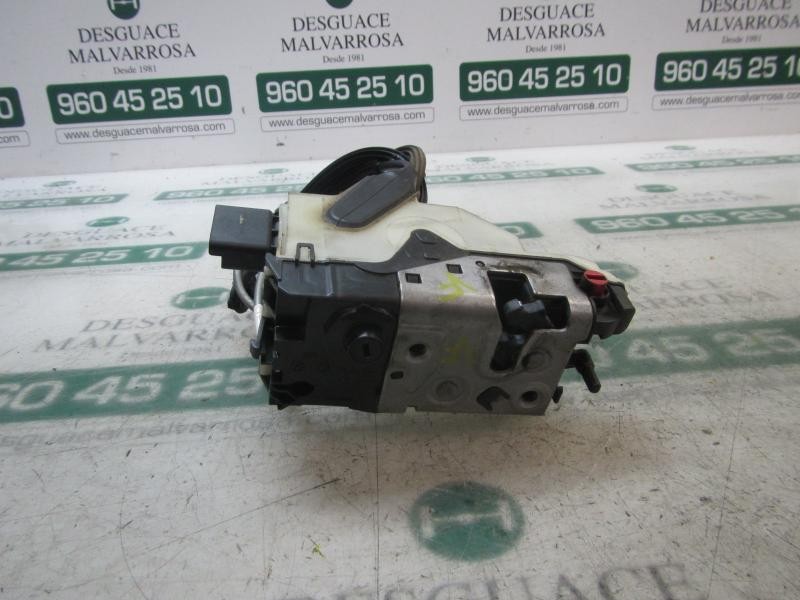 Recambio de cerradura puerta trasera derecha para citroën c4 lim. white attraction referencia OEM IAM 9138AH 9685352080 