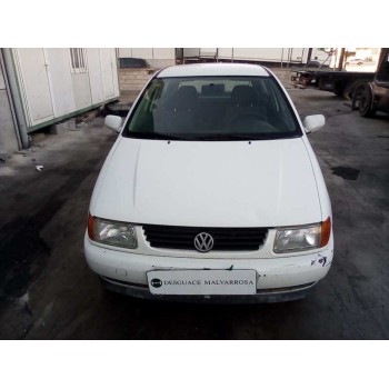 VOLKSWAGEN POLO BERLINA (6N1)