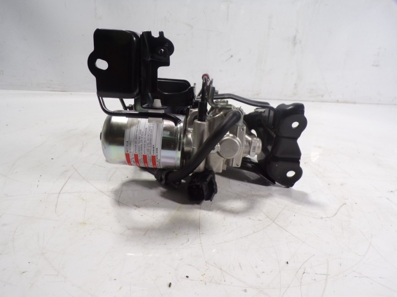 Recambio de abs para lexus ux (za10) 250h referencia OEM IAM 4707012040 4451076010 11304041350