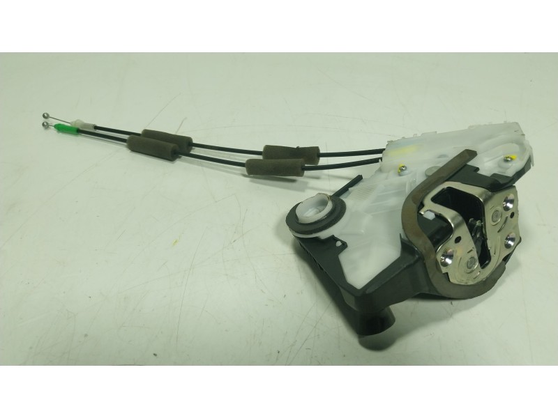 Recambio de cerradura puerta delantera izquierda para toyota yaris cross (mxp_) 1.5 hybrid (mxpj10) referencia OEM IAM 69040K004