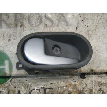 MANETA INTERIOR DELANTERA IZQUIERDA 