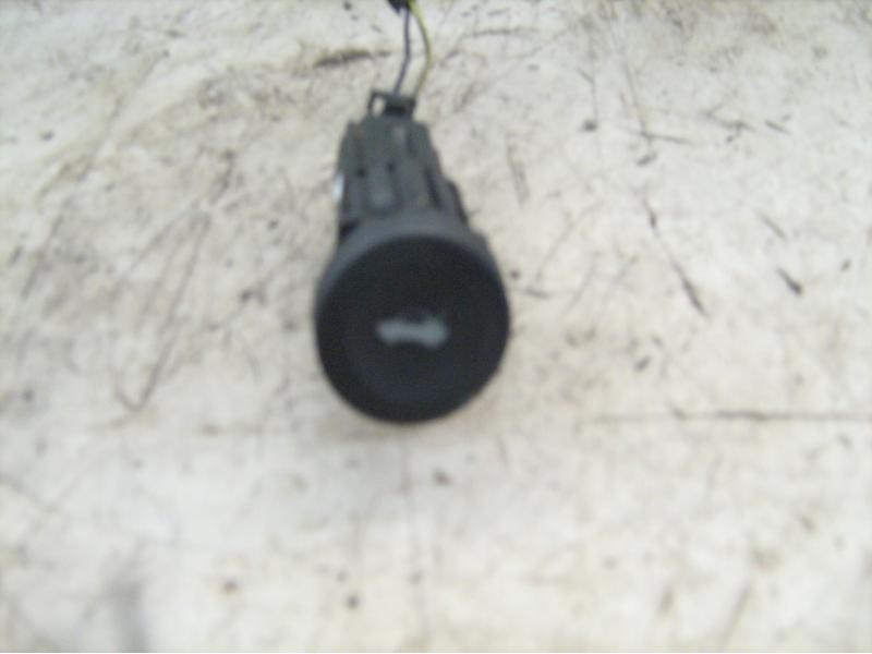 Recambio de modulo electronico para ford fiesta (cbk) ghia referencia OEM IAM   