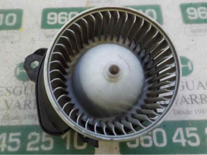 Recambio de motor calefaccion para opel corsa e 1.3 16v cdti referencia OEM IAM 13335075  