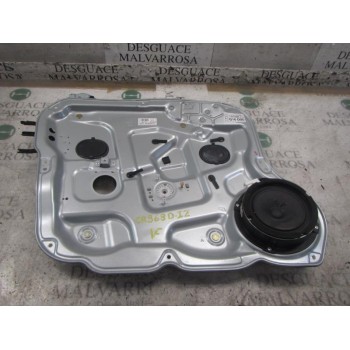 ELEVALUNAS DELANTERO IZQUIERDO 824712B000 