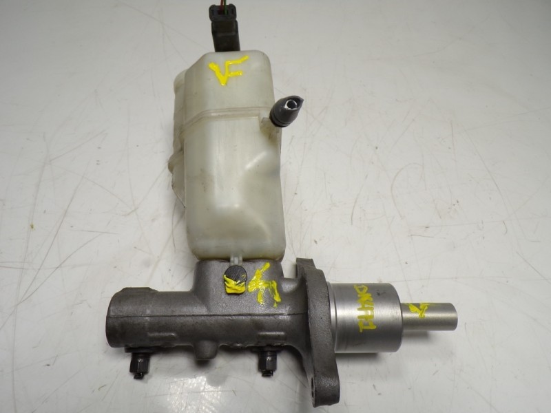 Recambio de bomba freno para peugeot 508 sw 1.6 blue-hdi fap referencia OEM IAM 4601Y7 0335088513 4635F7