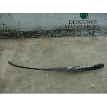 BRAZO LIMPIA DELANTERO DERECHO 