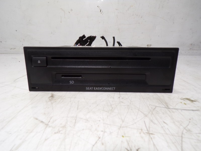 Recambio de sistema audio / radio cd para seat ibiza iv (6j5, 6p1) 1.4 tdi referencia OEM IAM 5QA035824 50A035824 