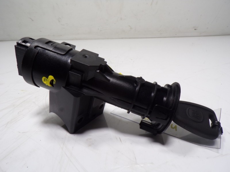 Recambio de antirrobo para fiat nuova 500 (150) 1.2 cat referencia OEM IAM 51800628 61089800 