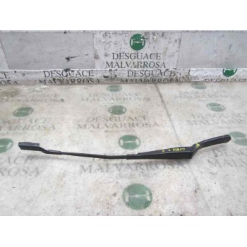 BRAZO LIMPIA DELANTERO DERECHO 