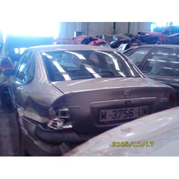OPEL VECTRA B BERLINA