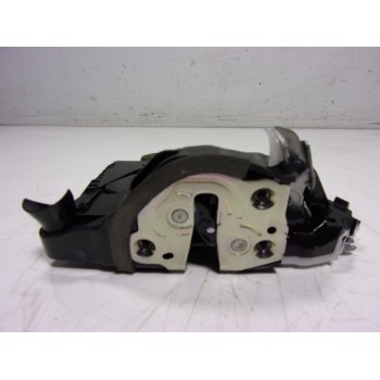 CERRADURA PUERTA DELANTERA DERECHA 69030K0041 M7311530 