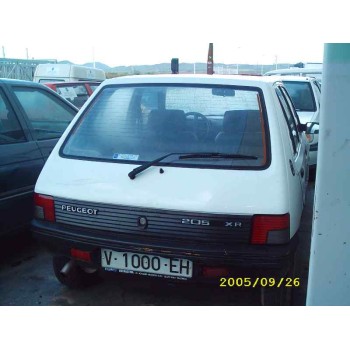 PEUGEOT 205 BERLINA