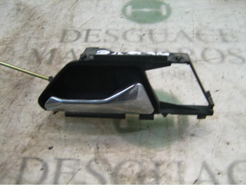 Recambio de maneta interior delantera derecha para mercedes-benz clase e (w124) berlina 3.0 cat referencia OEM IAM   