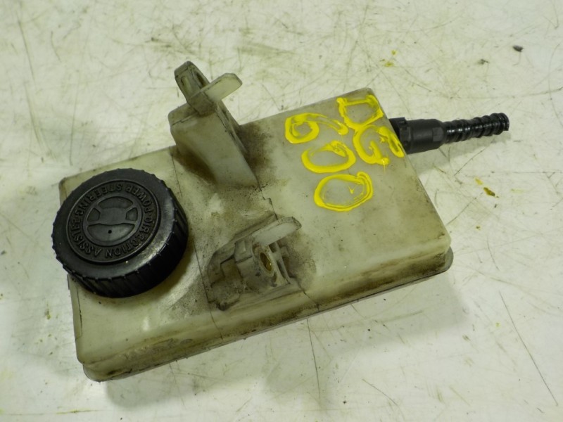 Recambio de deposito servo para citroën c4 picasso 2.0 hdi fap referencia OEM IAM 4635C3  