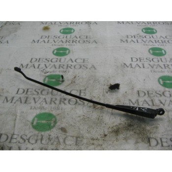 BRAZO LIMPIA DELANTERO DERECHO 