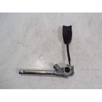 PRETENSOR AIRBAG DERECHO 878962457R 878962457R 