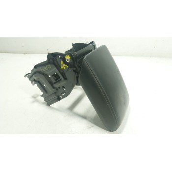 APOYABRAZOS CENTRAL 8K0864207H 