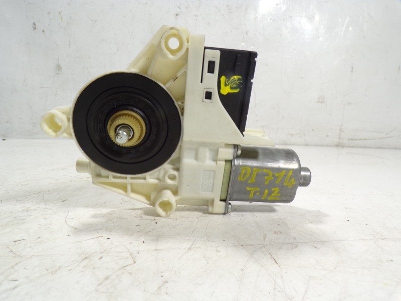 Recambio de motor elevalunas trasero izquierdo para renault latitude 2.0 dci diesel fap referencia OEM IAM 827310006R 827310006R
