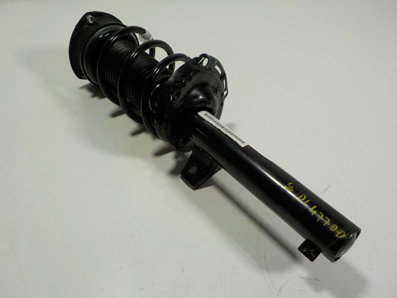 Recambio de amortiguador delantero derecho para seat leon sportstourer (kl8) xcellence referencia OEM IAM 5WA413023G 5WA413023G 