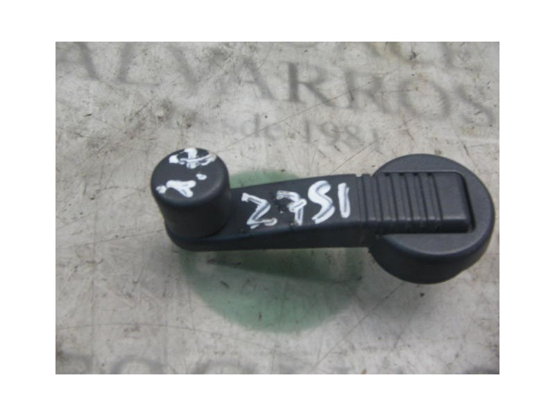 Recambio de maneta elevalunas trasera izquierda para renault clio i fase i+ii (b/c57) referencia OEM IAM   