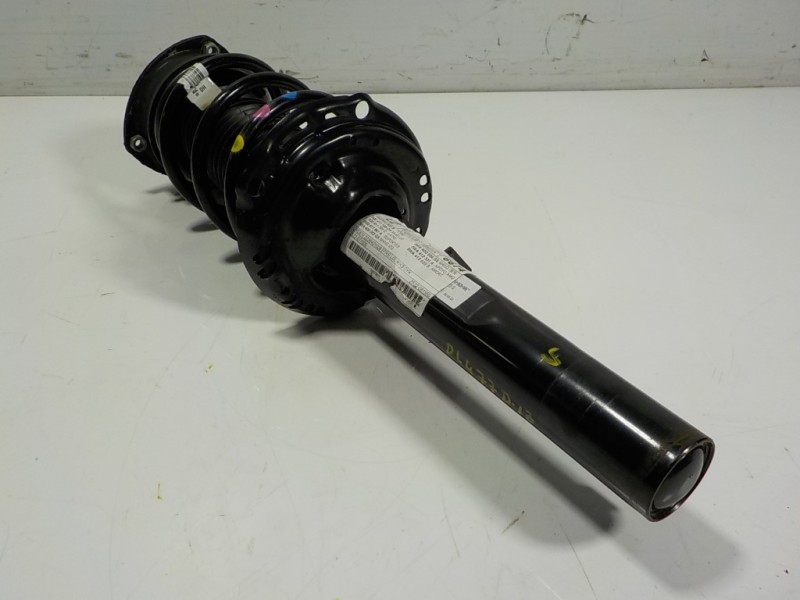 Recambio de amortiguador delantero izquierdo para seat leon sportstourer (kl8) xcellence referencia OEM IAM 5WA413023G 5WA413023